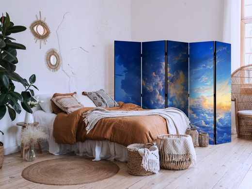 Paravan - When the Sky Becomes a Canvas: Artistic Work of Nature in the Clouds, Modra, Enostranski