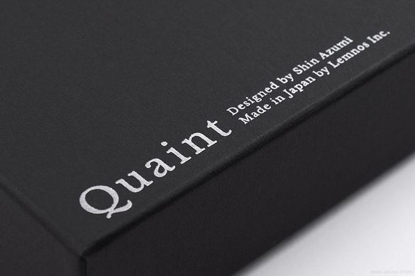 Stenska ura Quaint 3 barve, Srebrna